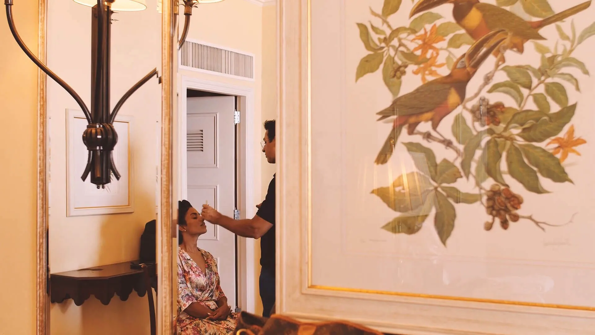 Laura-Paulo-Trailer-HD.mp4.00_02_52_08.Still007