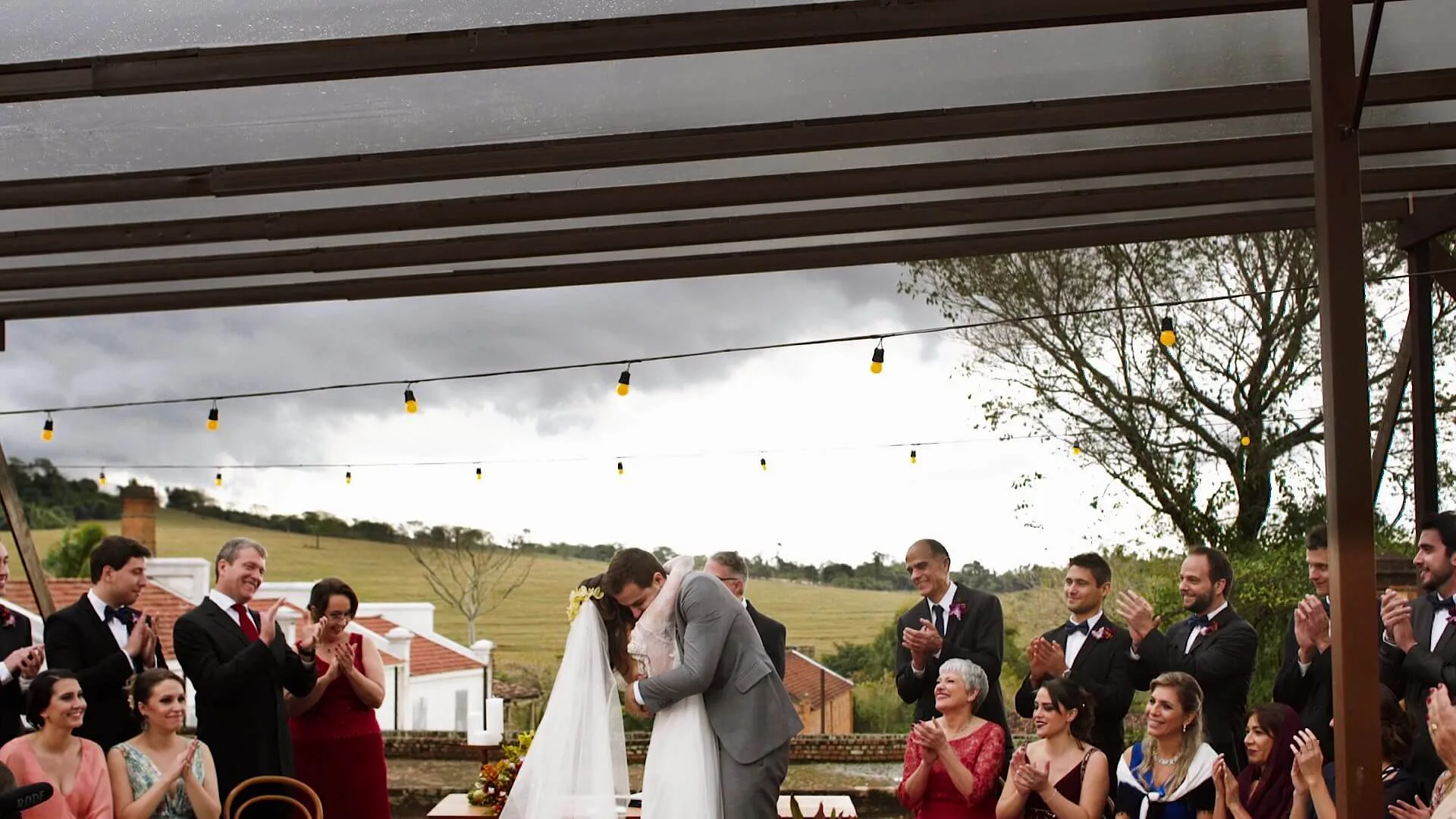 carol_e_luiz_casamento_fazenda_vassoural_itu_sp00011