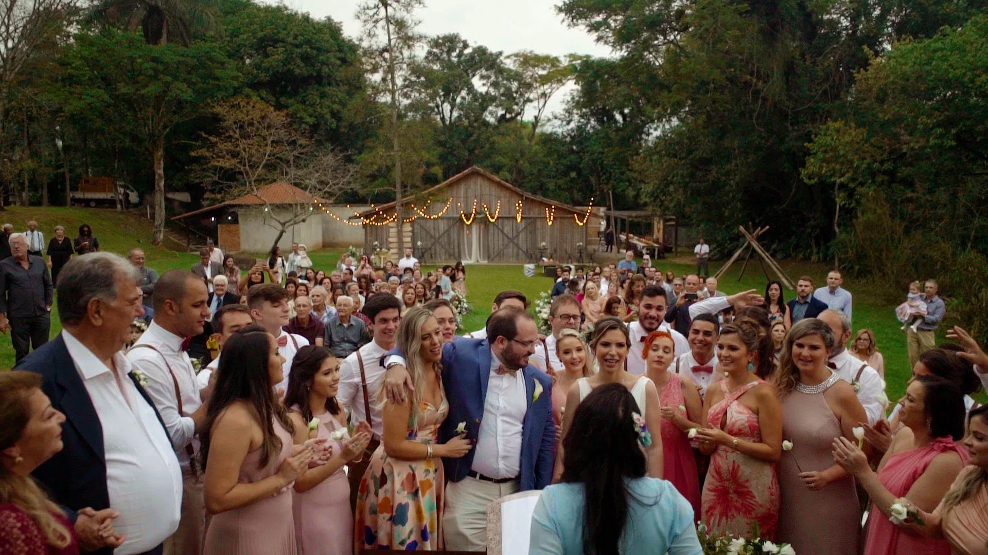 trailer carol e ramon.00_07_42_11.Still015